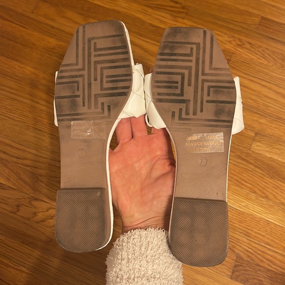 CAPE ROBBIN - WOMEN’S WHITE WOVEN SANDALS - SIZE 7 - Picture 8 of 8